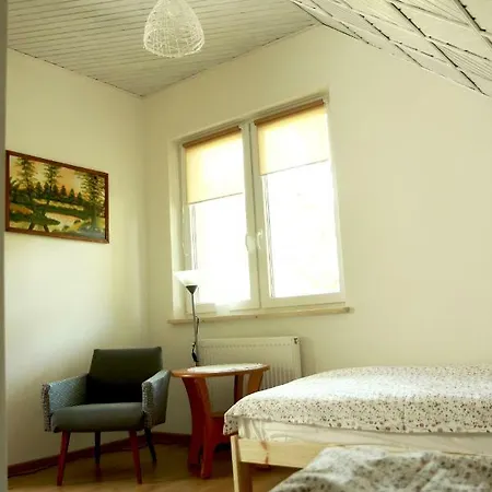 Pod Debami - Pokoje Na Mazurach مزرعة للإقامة فودميني